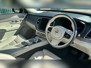Used Volvo XC90 2022 for sale - 76307591: Photo