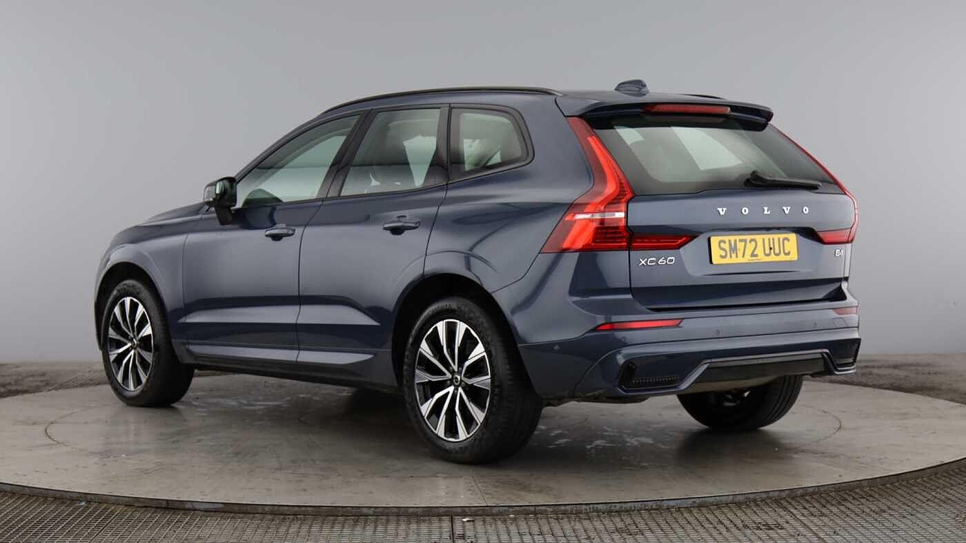 Used Volvo XC60 2023 for sale - 76440915: Photo 3