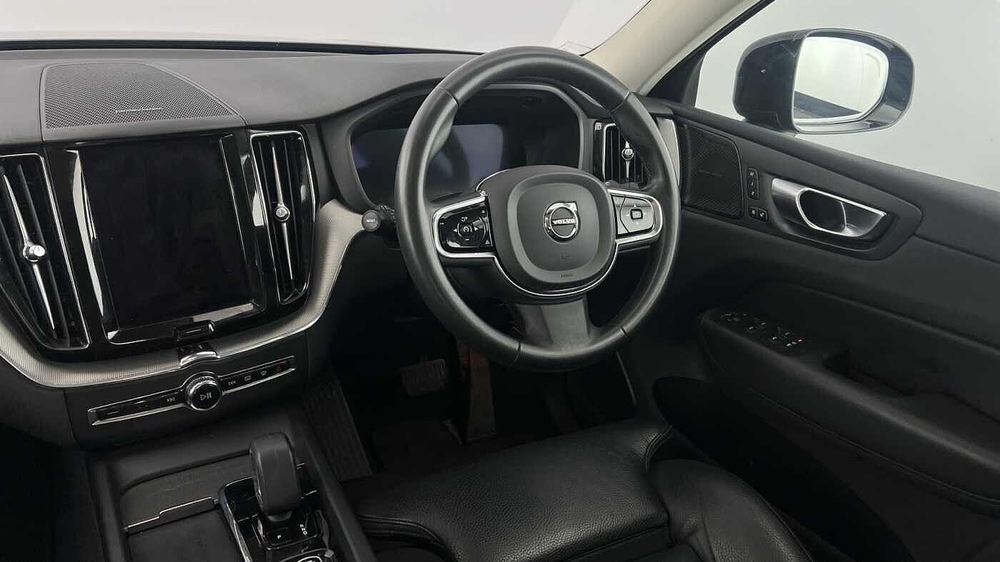 Used Volvo XC60 2023 for sale - 76440915: Photo 8