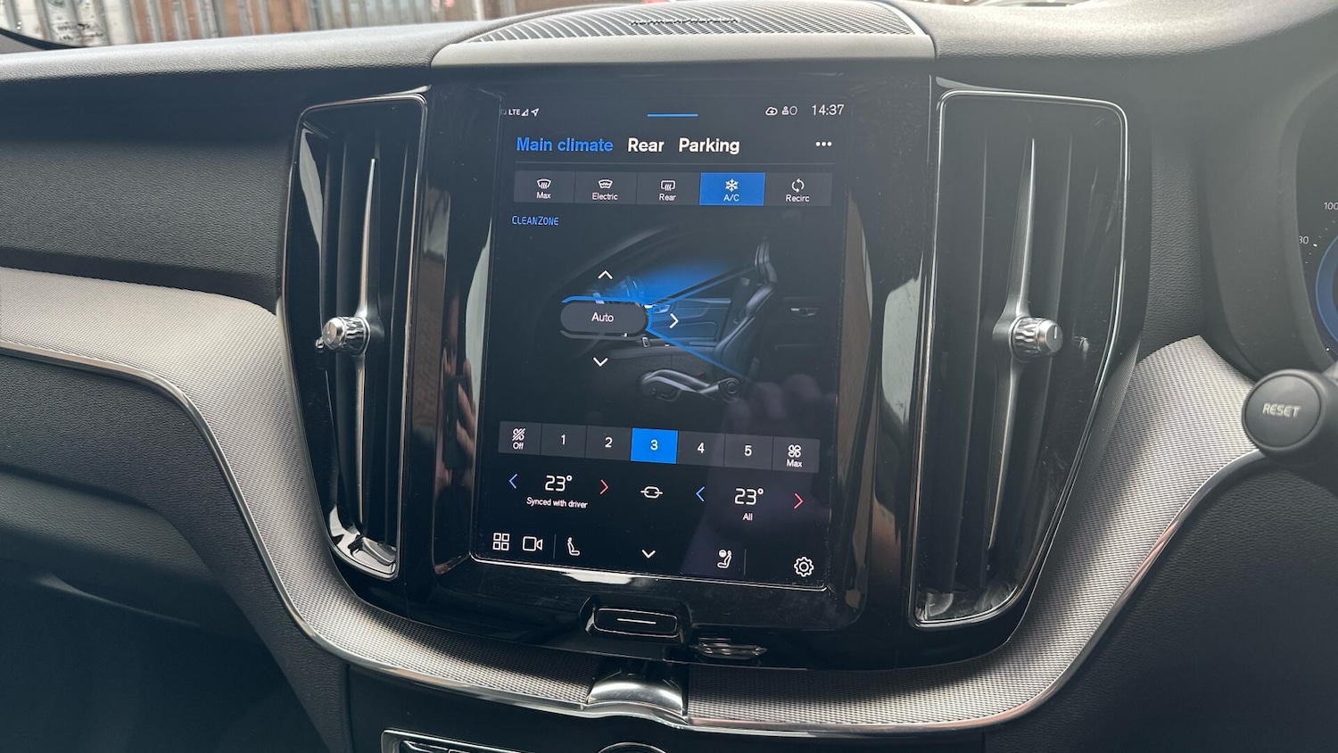 Used Volvo XC60 2022 for sale - 76306714: Photo 46