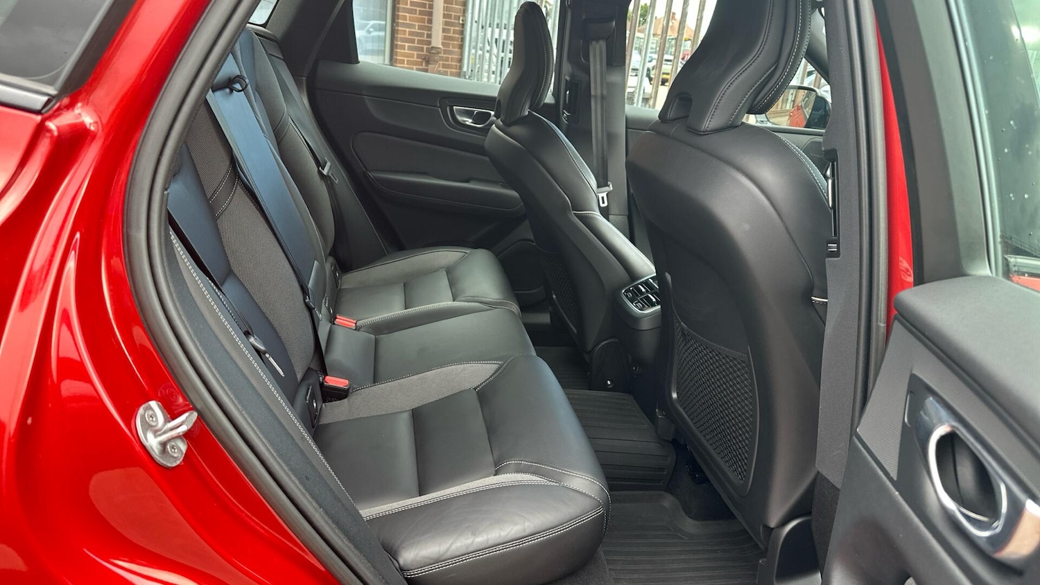 Used Volvo XC60 2022 for sale - 76306714: Photo 6