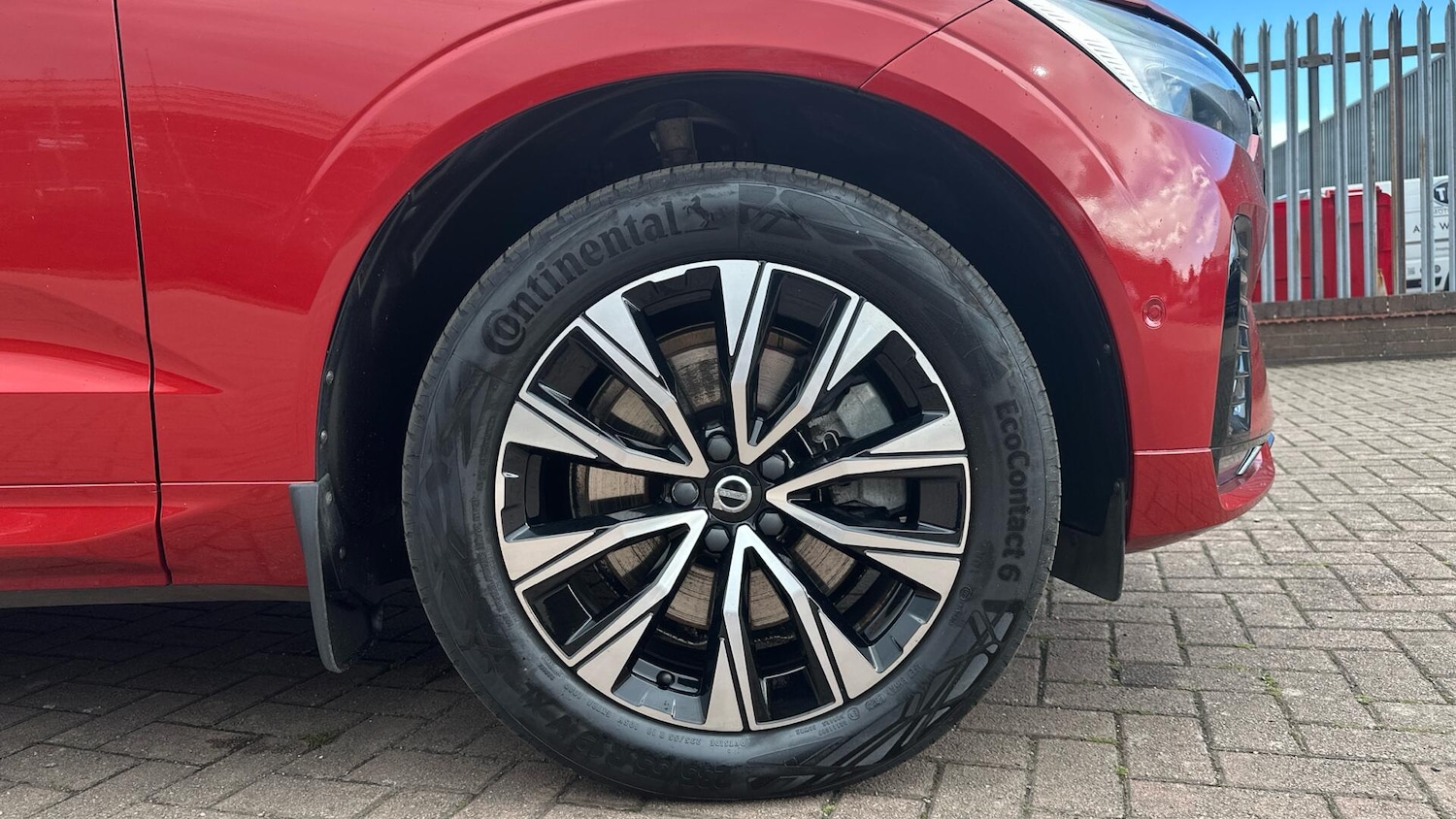 Used Volvo XC60 2022 for sale - 76306714: Photo 9