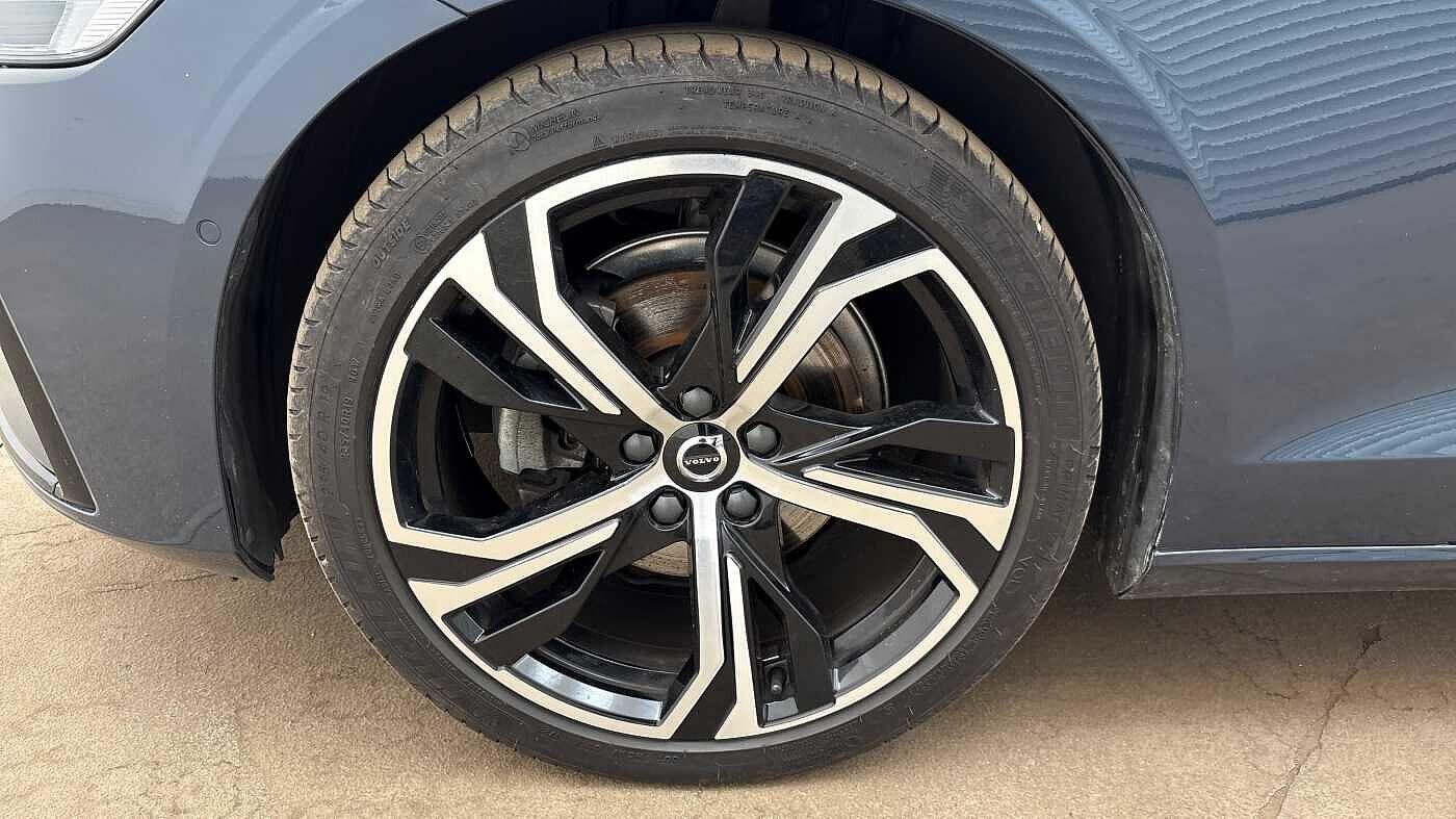 Used Volvo V60 2023 for sale - 76584509: Photo 16