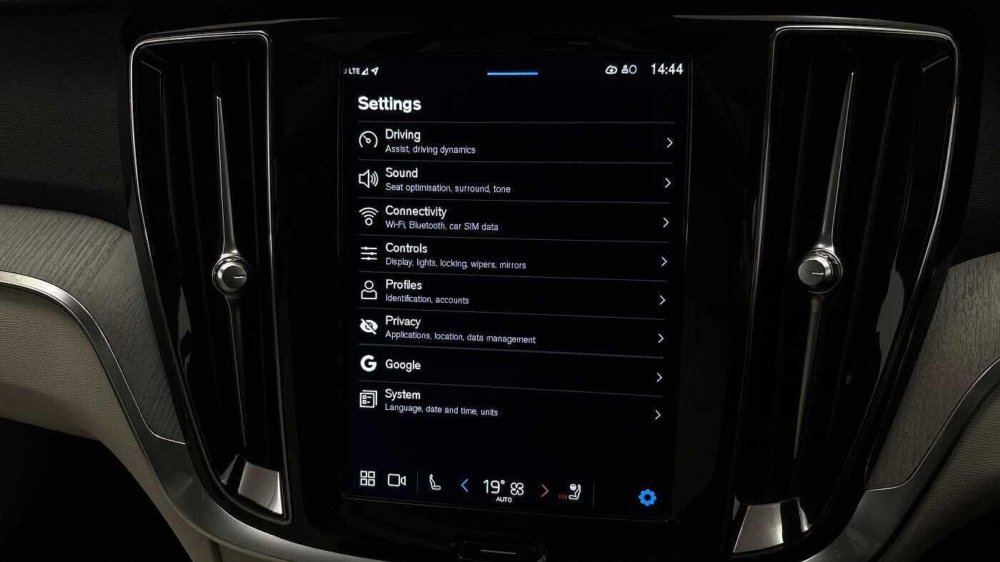 Used Volvo V60 2023 for sale - 76584509: Photo 35