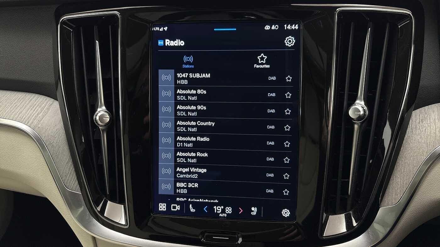 Used Volvo V60 2023 for sale - 76584509: Photo 37