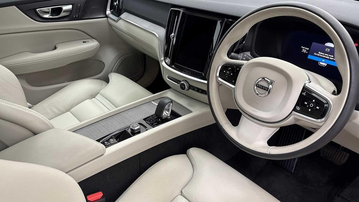 Used Volvo V60 2023 for sale - 76584509: Photo 9