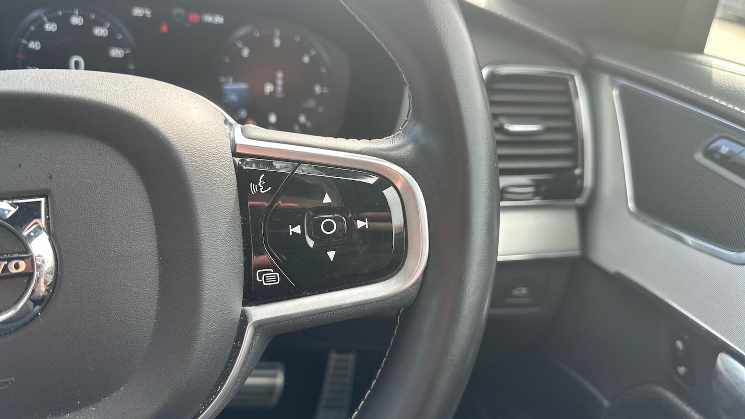 Used Volvo XC90 2021 for sale - 76306952: Photo 20