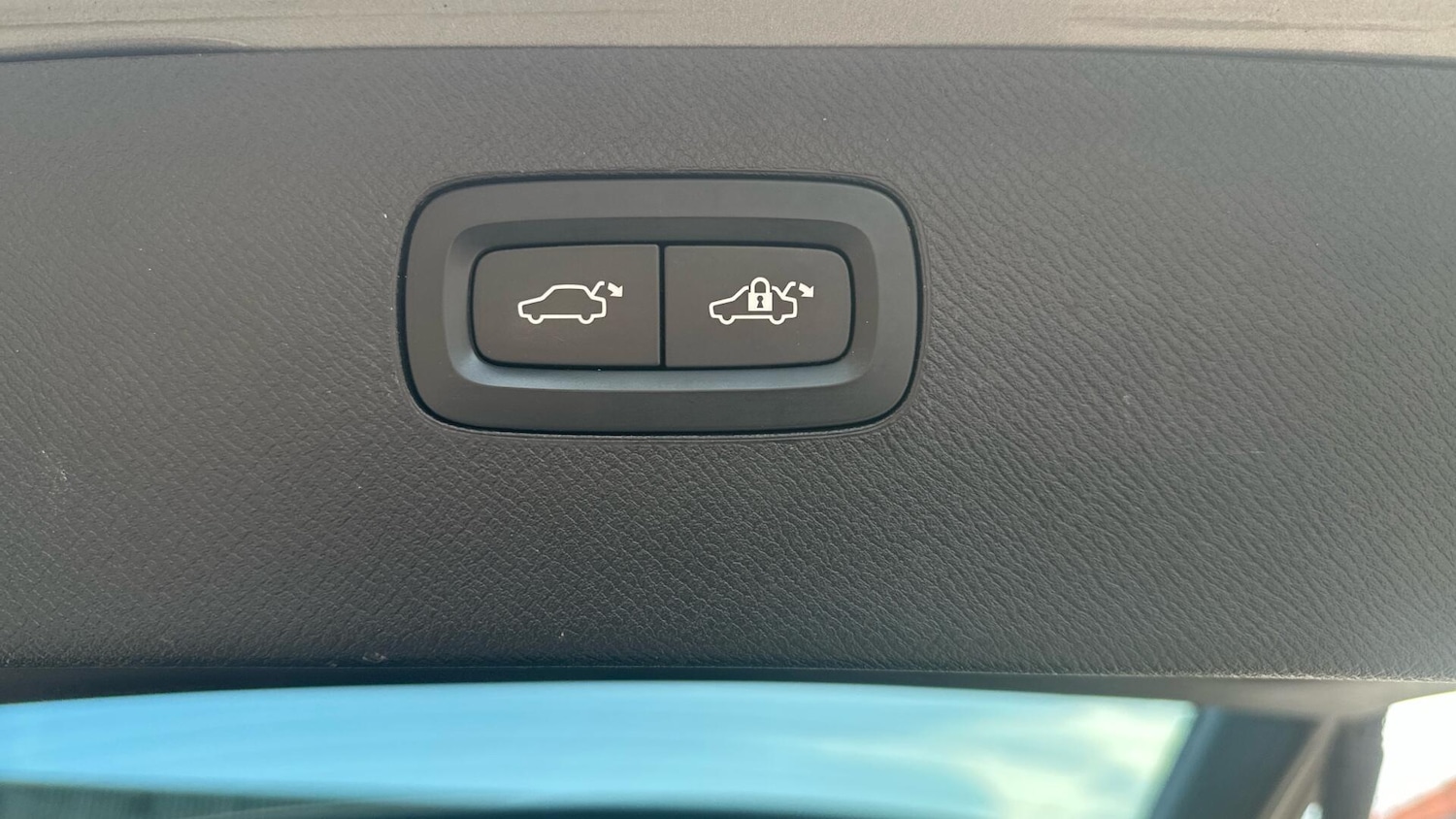 Used Volvo XC90 2021 for sale - 76306952: Photo 30