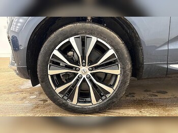 Used Volvo XC60 2025 for sale - 77684174: Photo