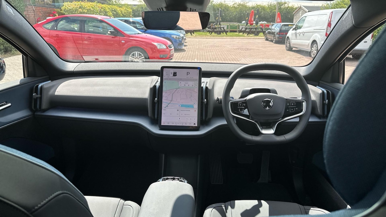 Used Volvo EX30 2025 for sale - 76306348: Photo 6