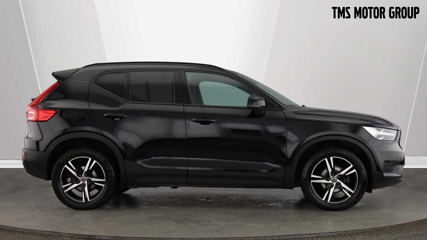 Used Volvo XC40 2021 for sale - 77673051: Photo 2