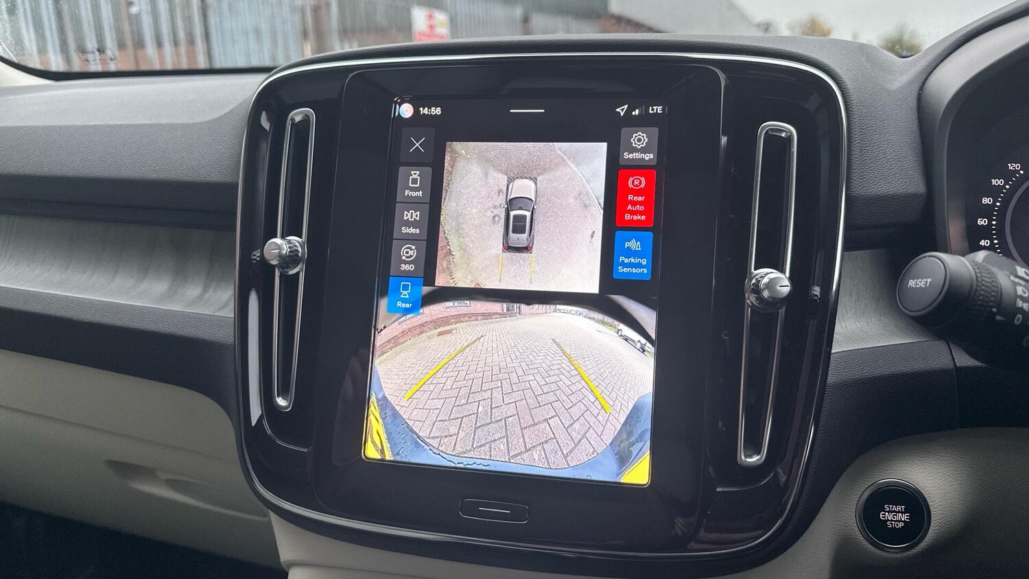 Used Volvo XC40 for sale - 77670555: Photo 17