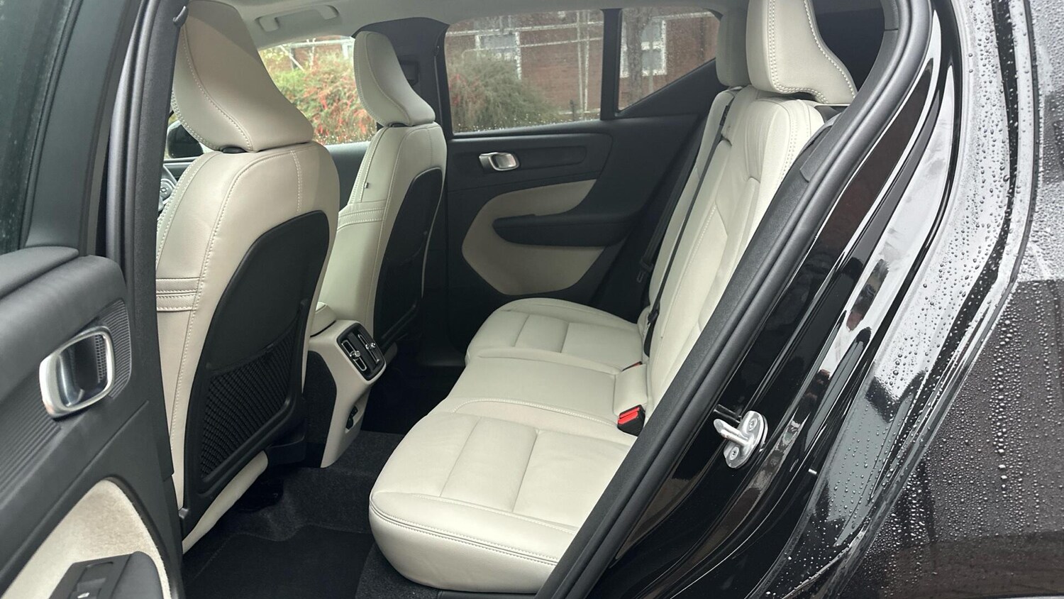 Used Volvo XC40 for sale - 77670555: Photo 30