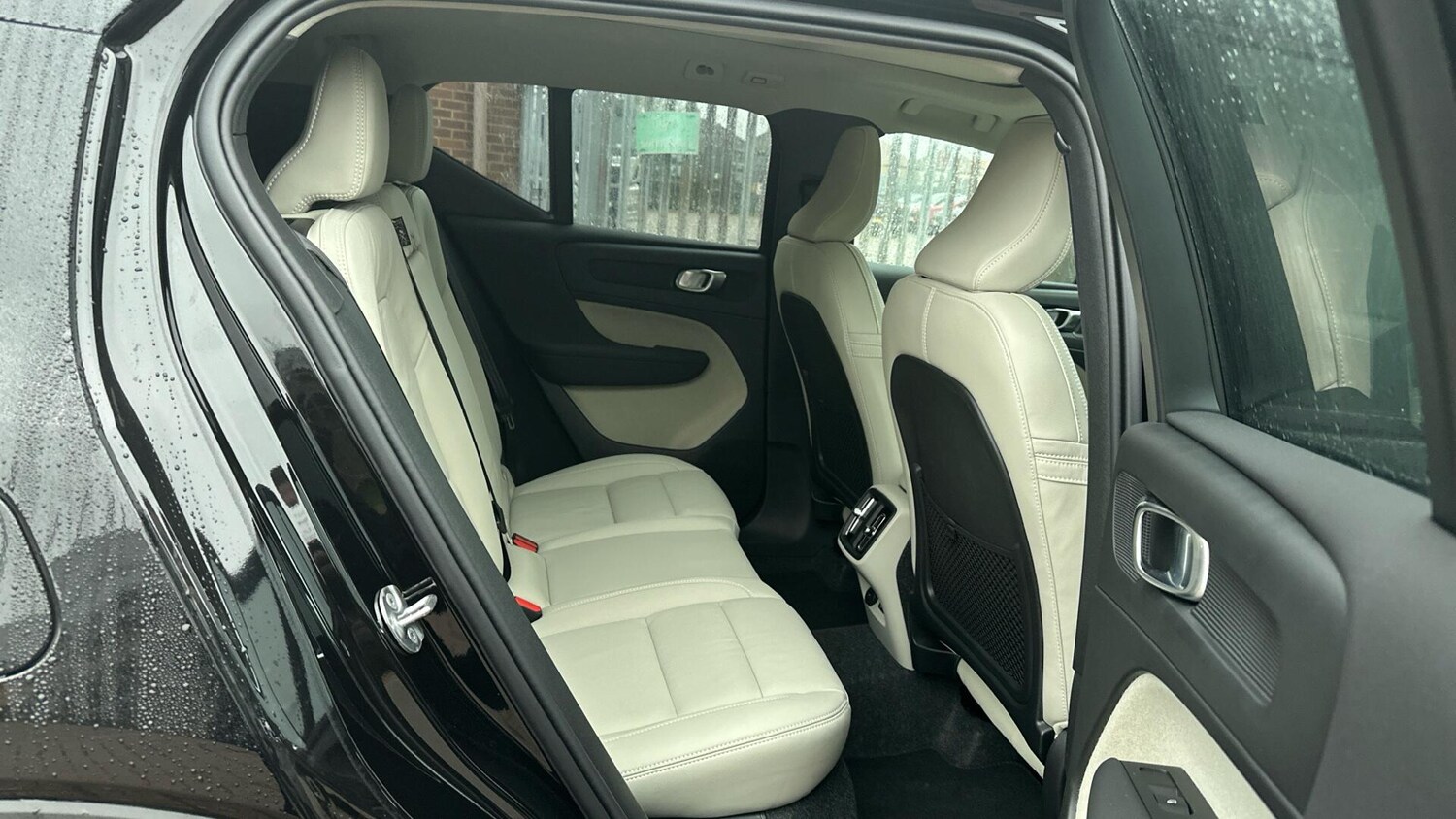 Used Volvo XC40 for sale - 77670555: Photo 6