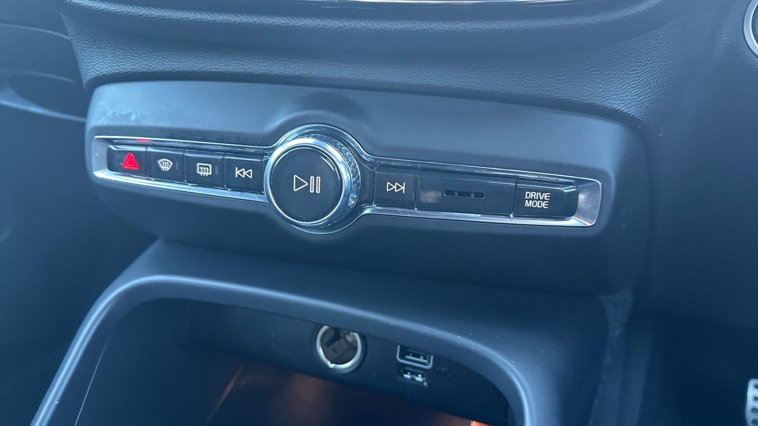 Used Volvo XC40 for sale - 77191005: Photo 46