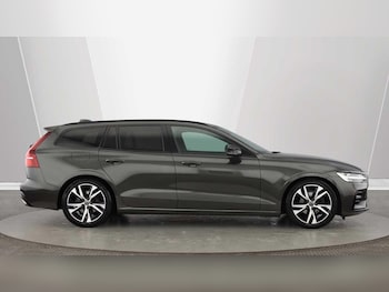 Used Volvo V60 2022 for sale - 78752050: Photo