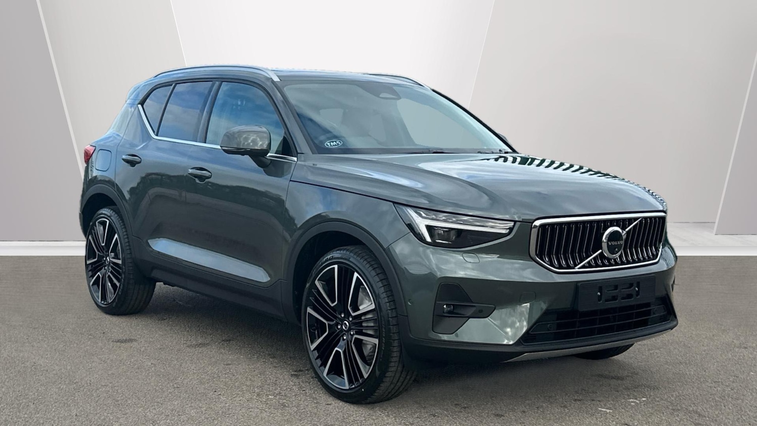 Used Volvo XC40 for sale - 76658591: Photo 1