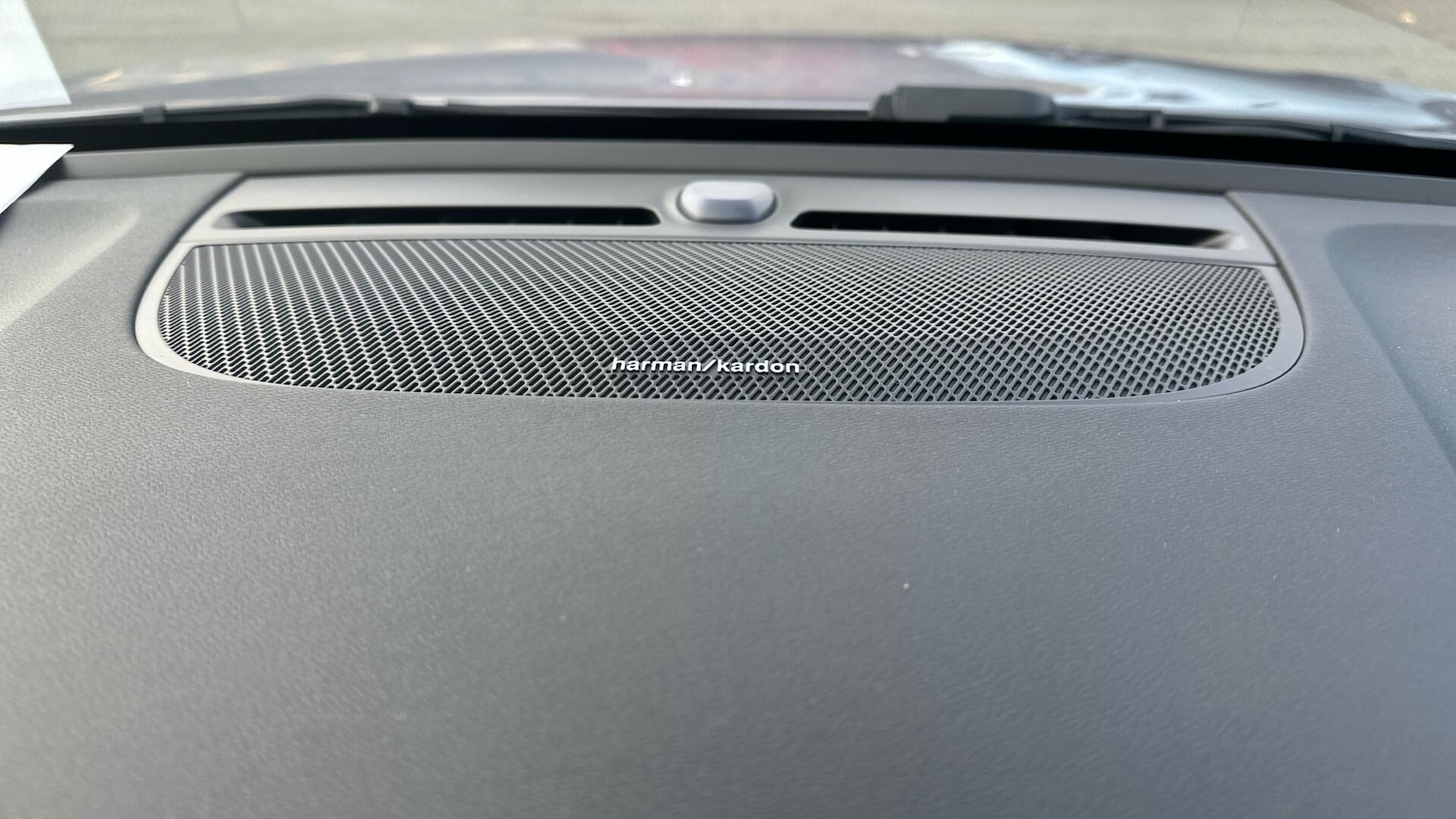 Used Volvo XC40 for sale - 76658591: Photo 23