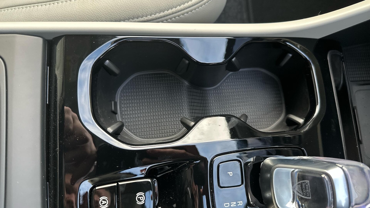 Used Volvo XC40 for sale - 76658591: Photo 32