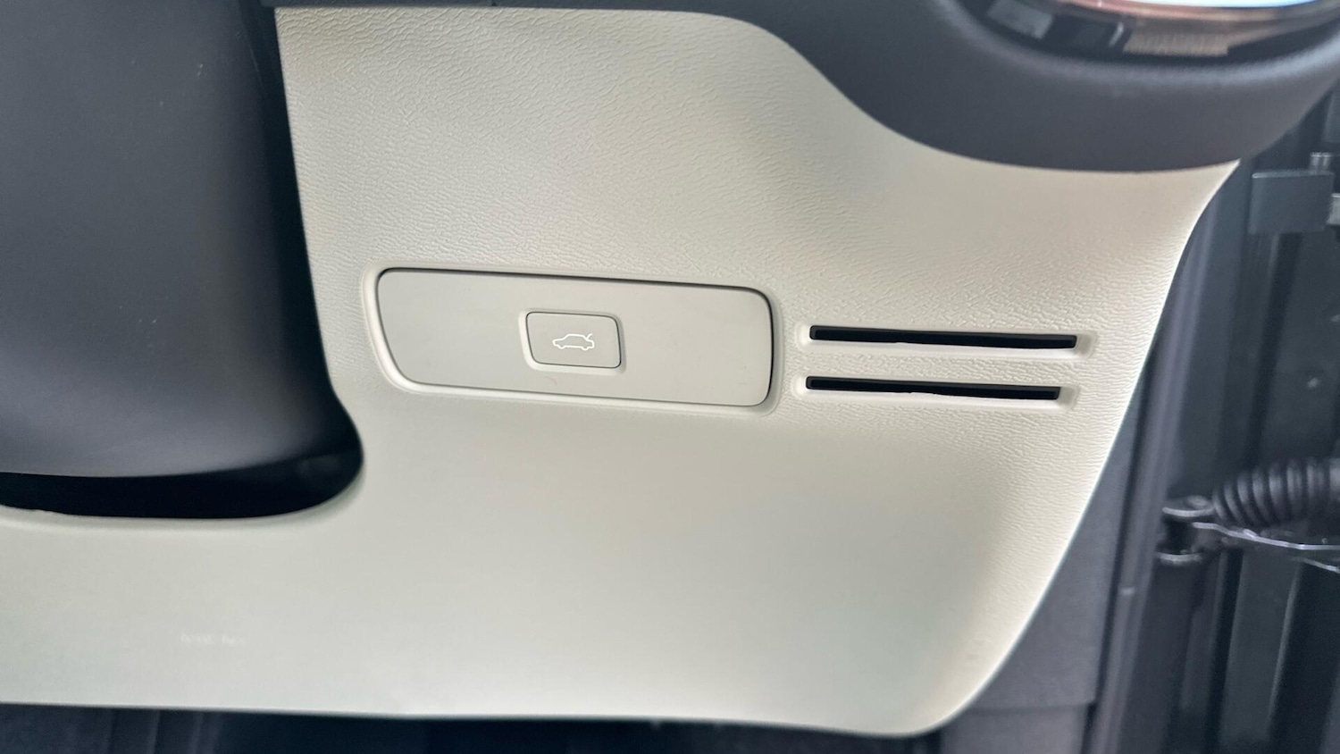 Used Volvo XC40 for sale - 76658591: Photo 36