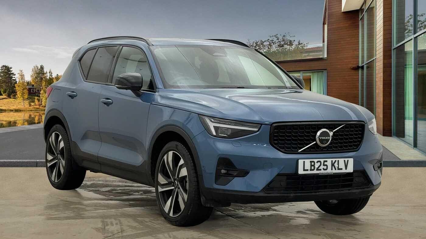 Used Volvo XC40 2025 for sale - 76607590: Photo 1