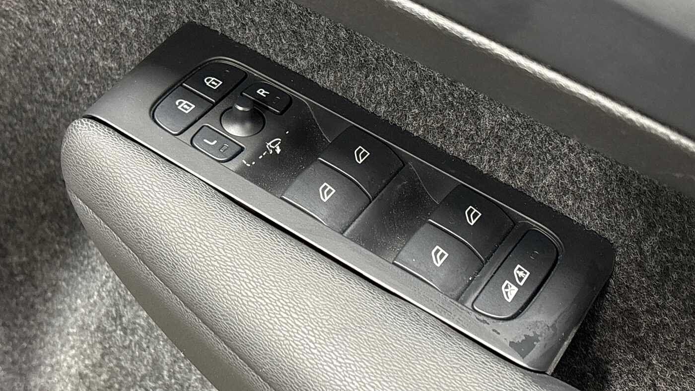 Used Volvo XC40 2025 for sale - 76607590: Photo 25