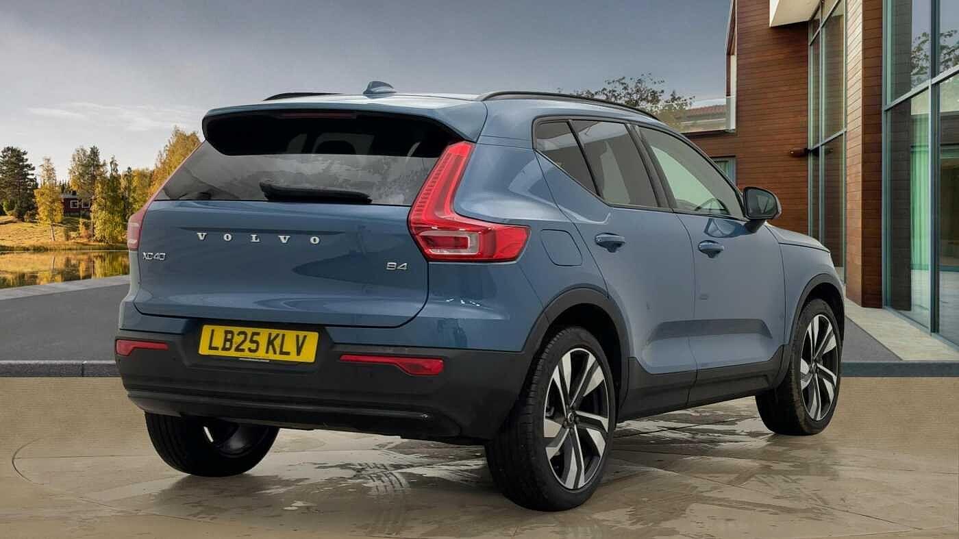 Used Volvo XC40 2025 for sale - 76607590: Photo 3