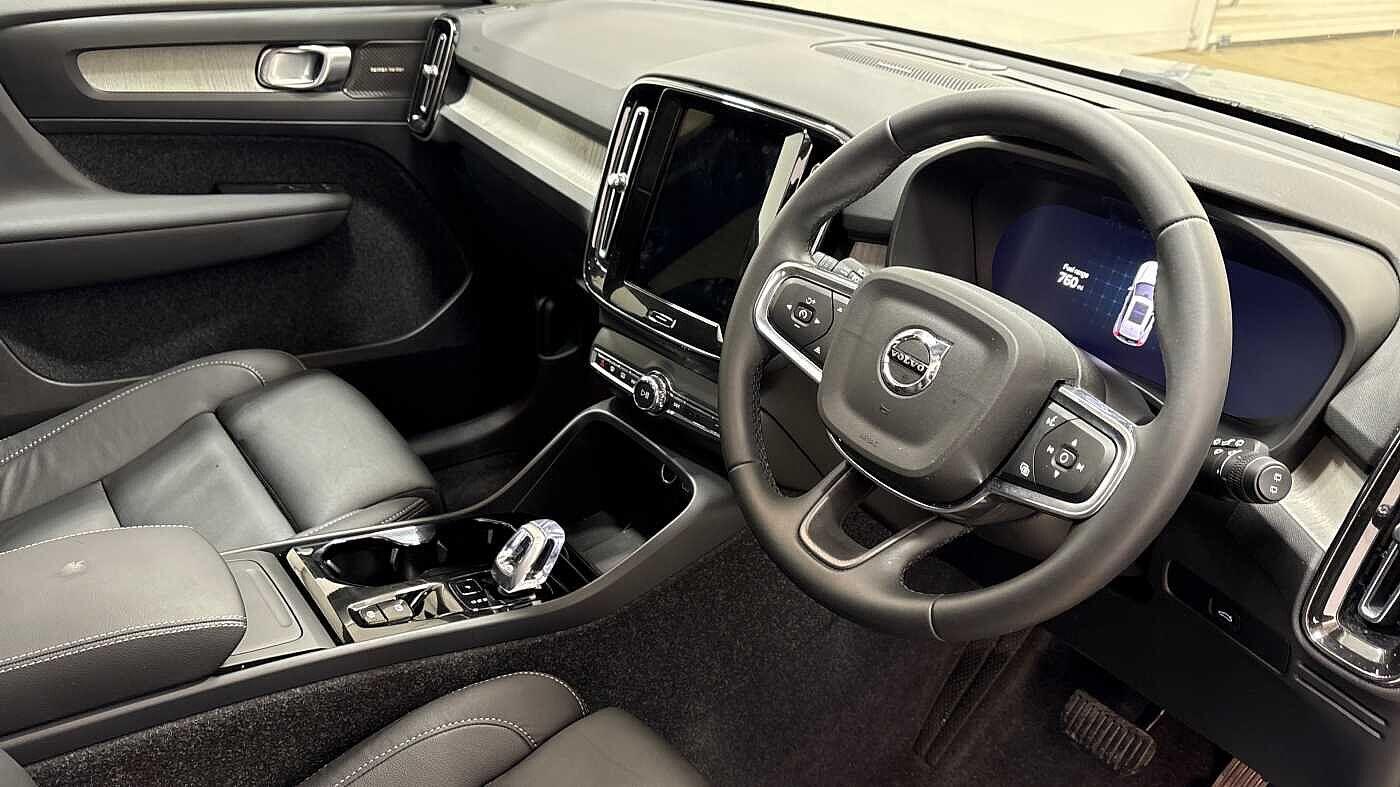 Used Volvo XC40 2025 for sale - 76607590: Photo 9