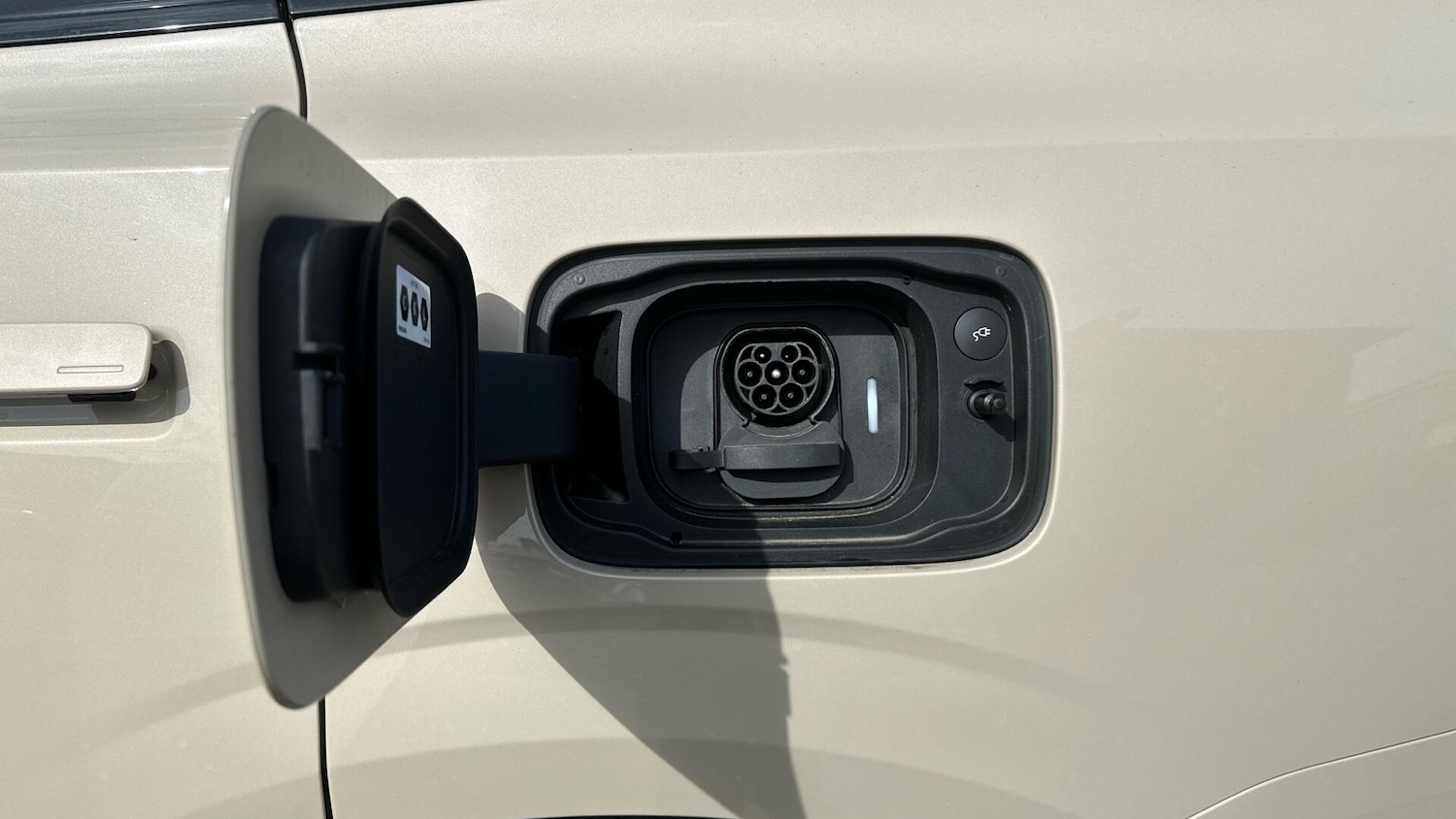 Used Volvo EX90 2025 for sale - 77673140: Photo 15