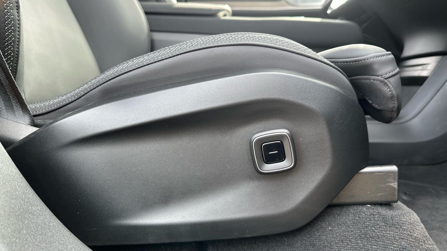 Used Volvo EX90 2025 for sale - 77673140: Photo 29