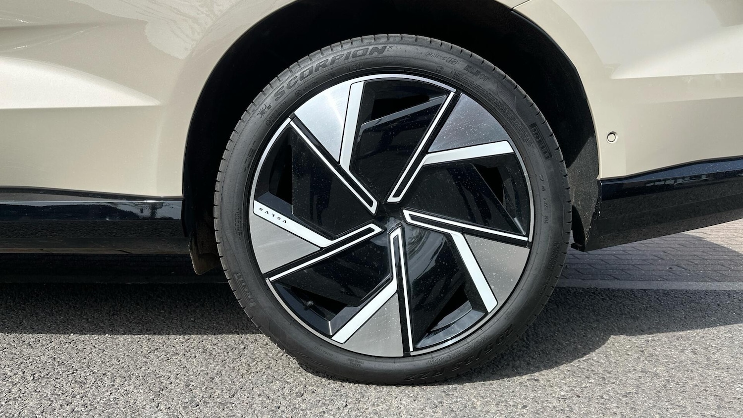 Used Volvo EX90 2025 for sale - 77673140: Photo 9