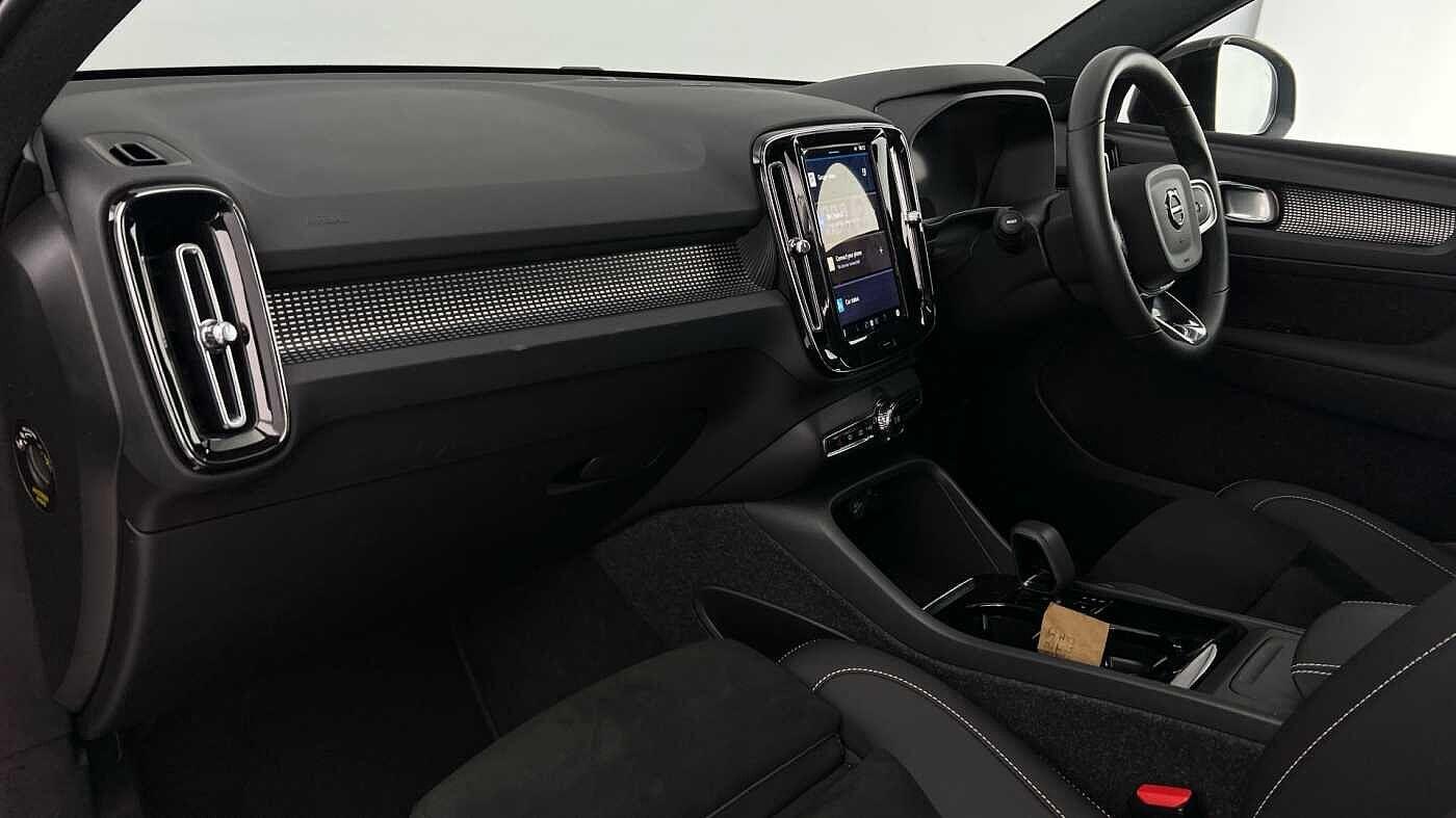 Used Volvo XC40 2022 for sale - 76832731: Photo 6