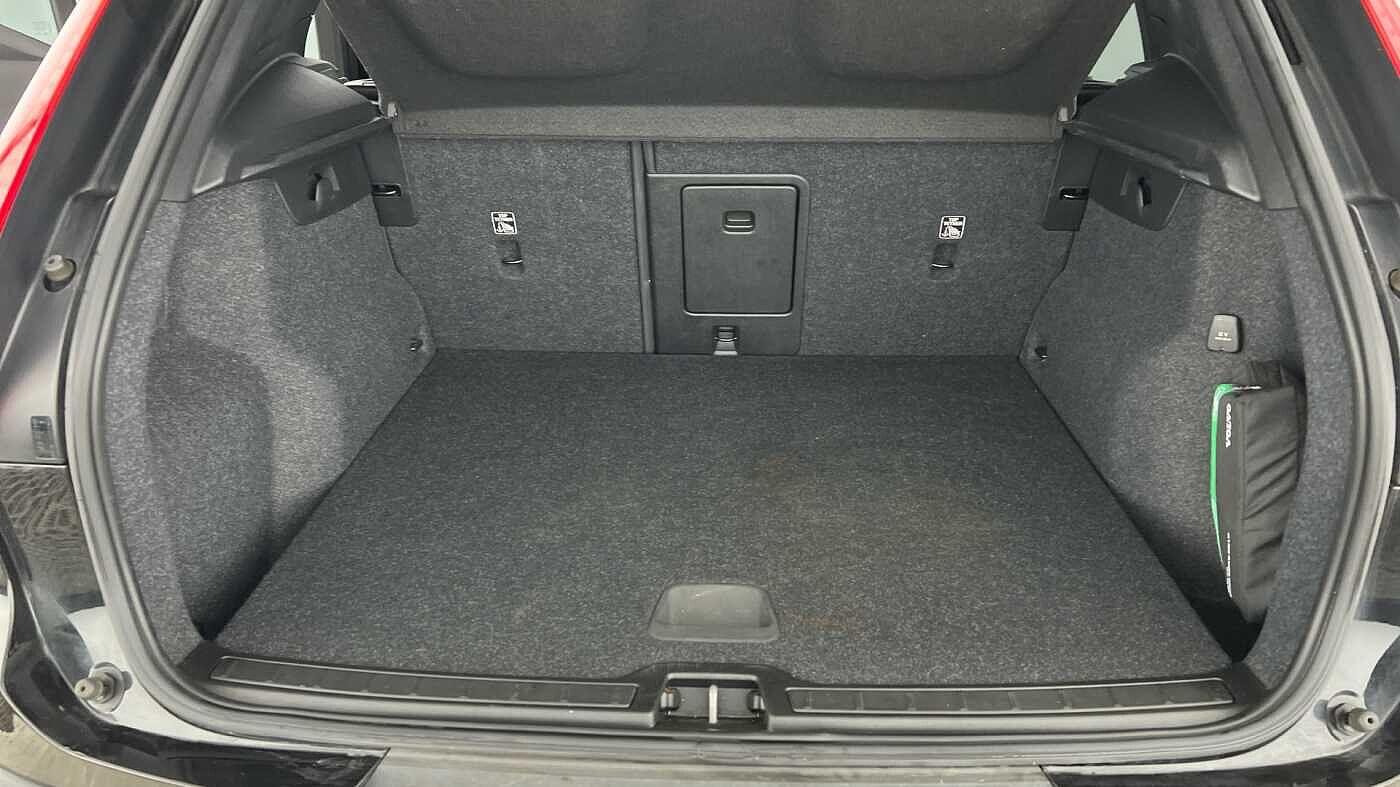 Used Volvo XC40 2021 for sale - 77091079: Photo 5