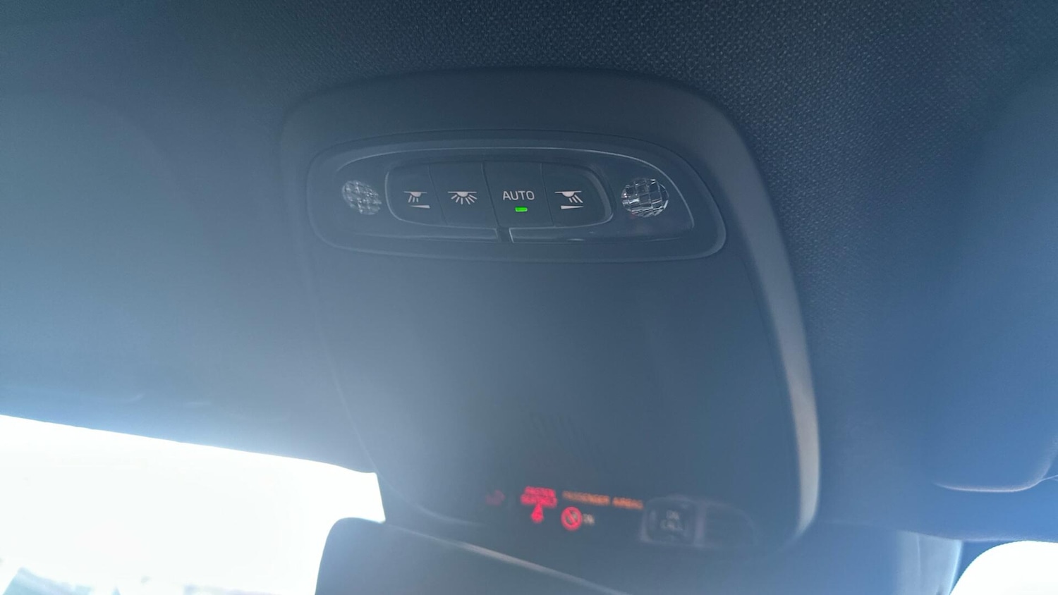 Used Volvo XC40 2021 for sale - 76307729: Photo 25