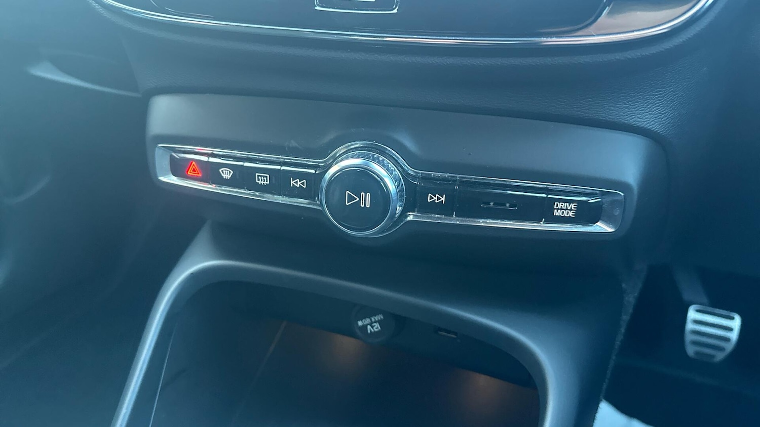 Used Volvo XC40 2021 for sale - 76307729: Photo 44