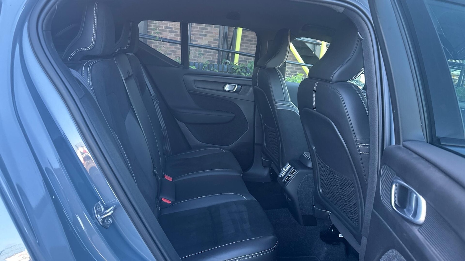 Used Volvo XC40 2021 for sale - 76307729: Photo 6