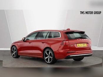 Used Volvo V60 2022 for sale - 76700900: Photo