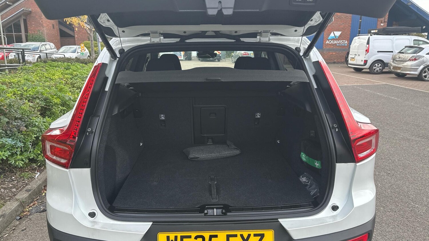 Used Volvo XC40 2025 for sale - 76307635: Photo 13