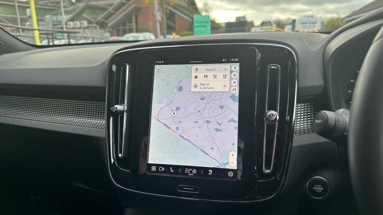 Used Volvo XC40 2025 for sale - 76307635: Photo 16