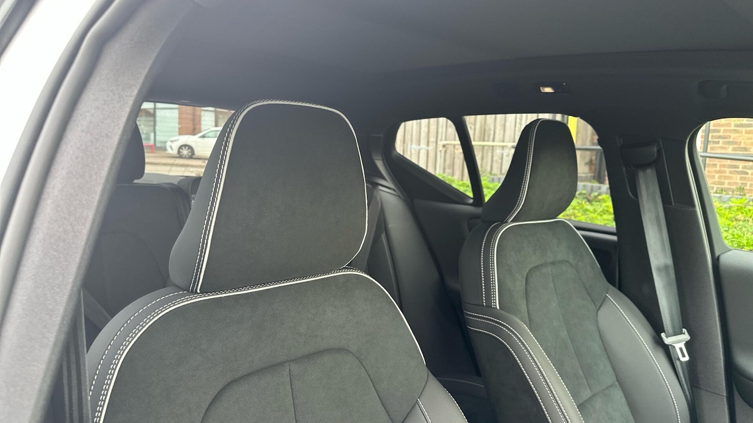 Used Volvo XC40 2025 for sale - 76307635: Photo 29