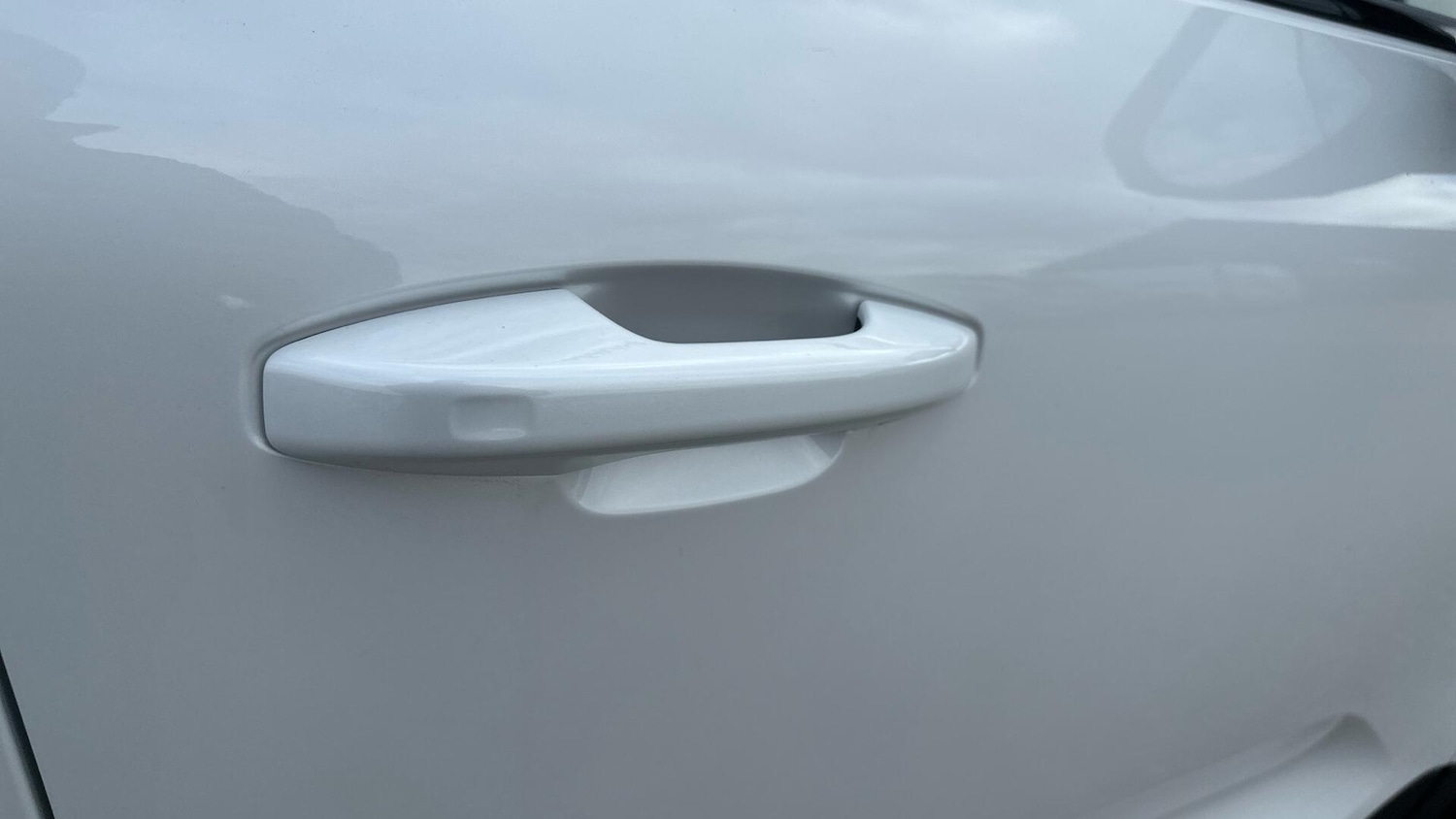 Used Volvo XC40 2025 for sale - 76307635: Photo 34