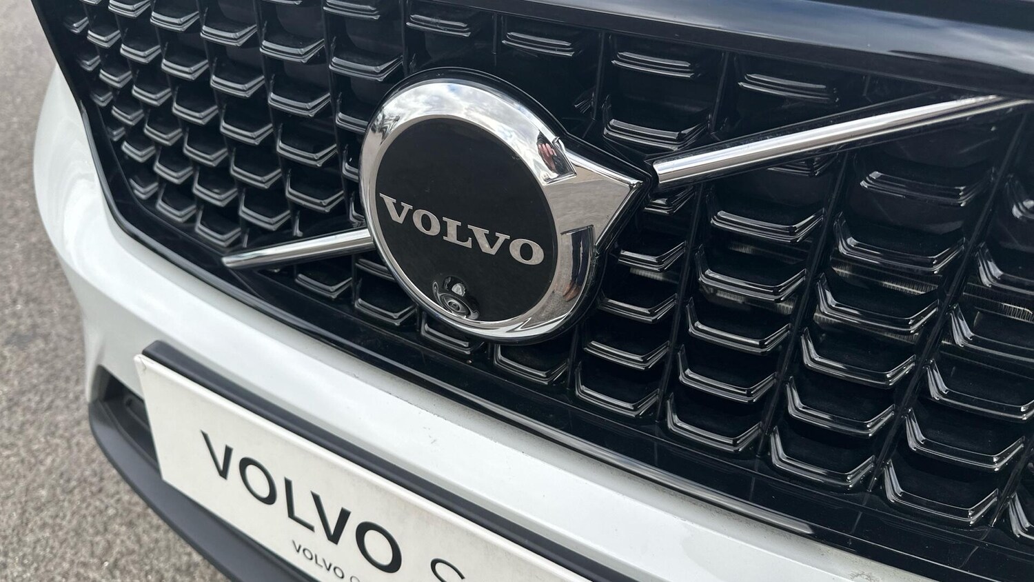 Used Volvo XC40 2025 for sale - 76307635: Photo 44