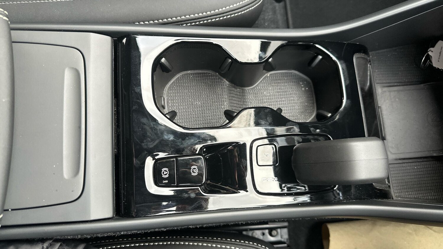 Used Volvo XC40 2025 for sale - 76307635: Photo 49