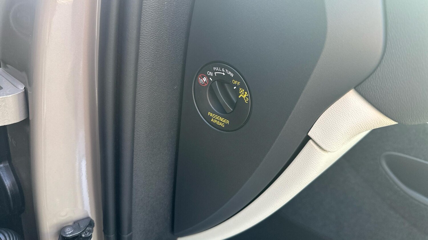 Used Volvo XC40 2025 for sale - 77672977: Photo 47