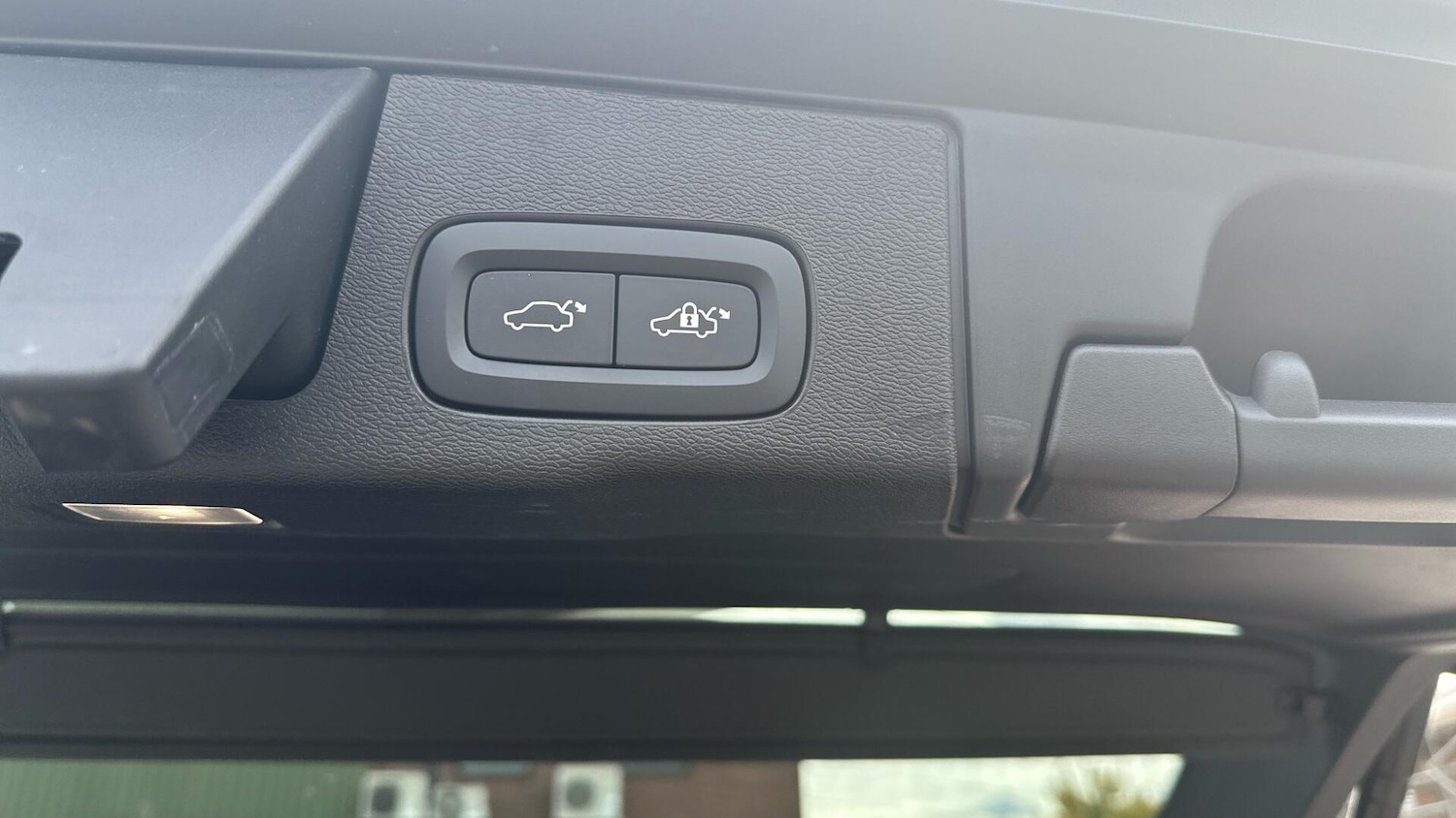 Used Volvo XC60 2022 for sale - 76306465: Photo 31