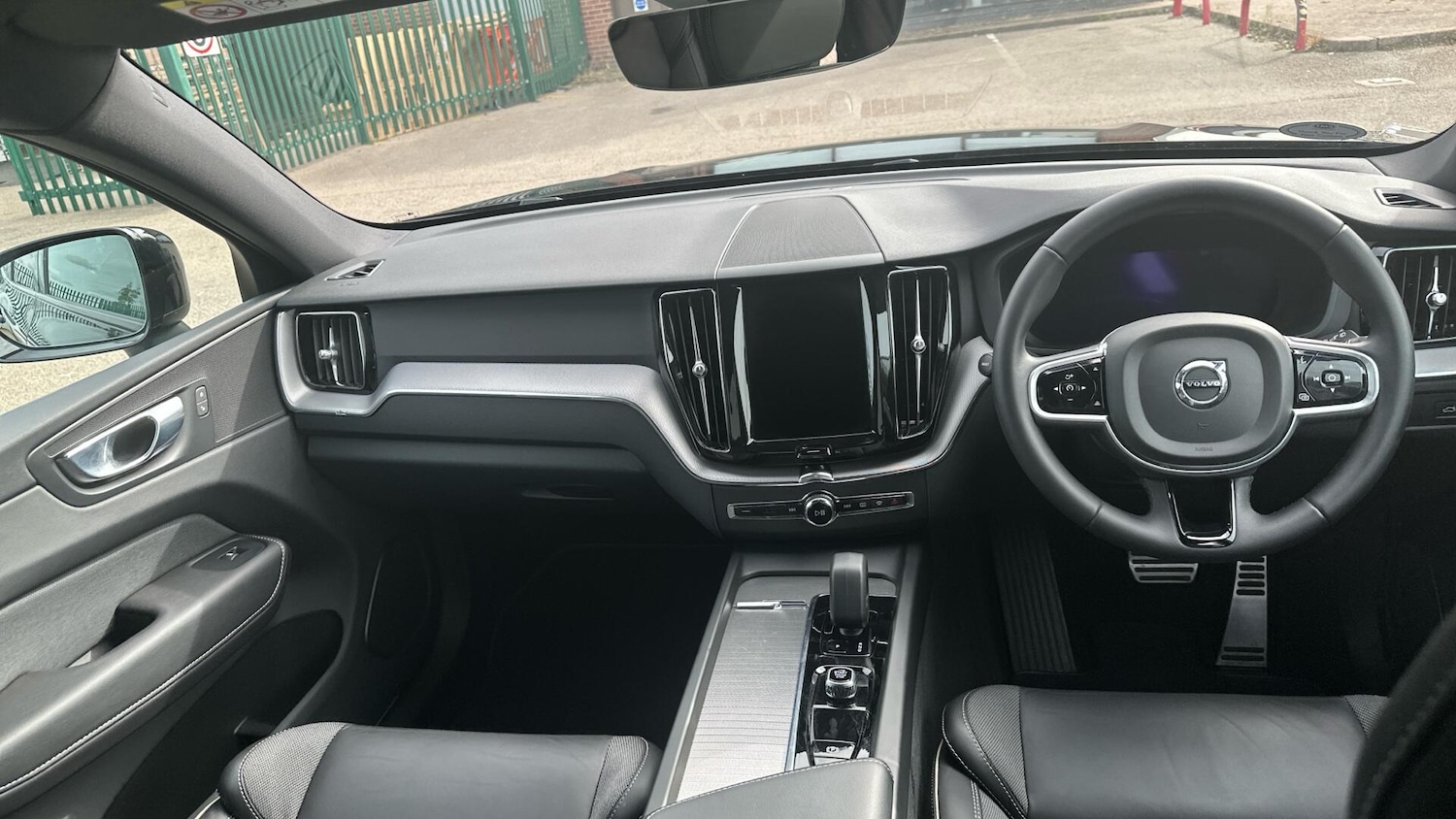 Used Volvo XC60 2022 for sale - 76306465: Photo 5