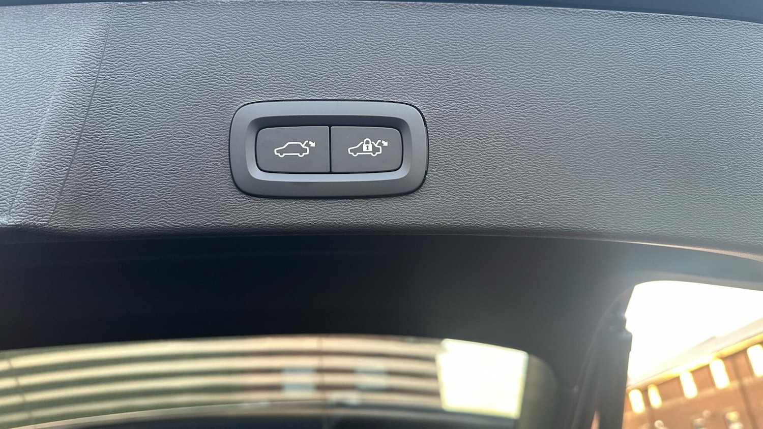 Used Volvo XC40 2025 for sale - 77156771: Photo 30