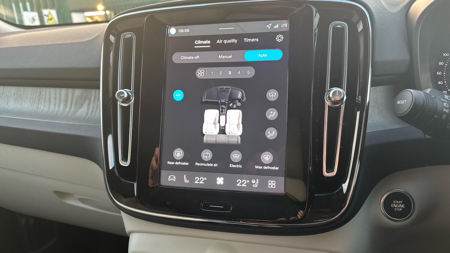 Used Volvo XC40 2025 for sale - 77156771: Photo 50