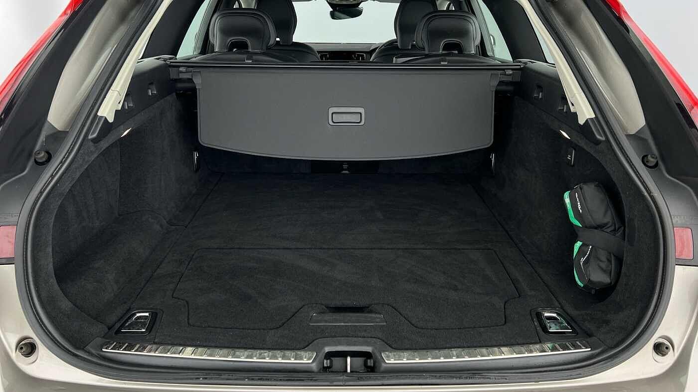 Used Volvo V90 2021 for sale - 76314937: Photo 5