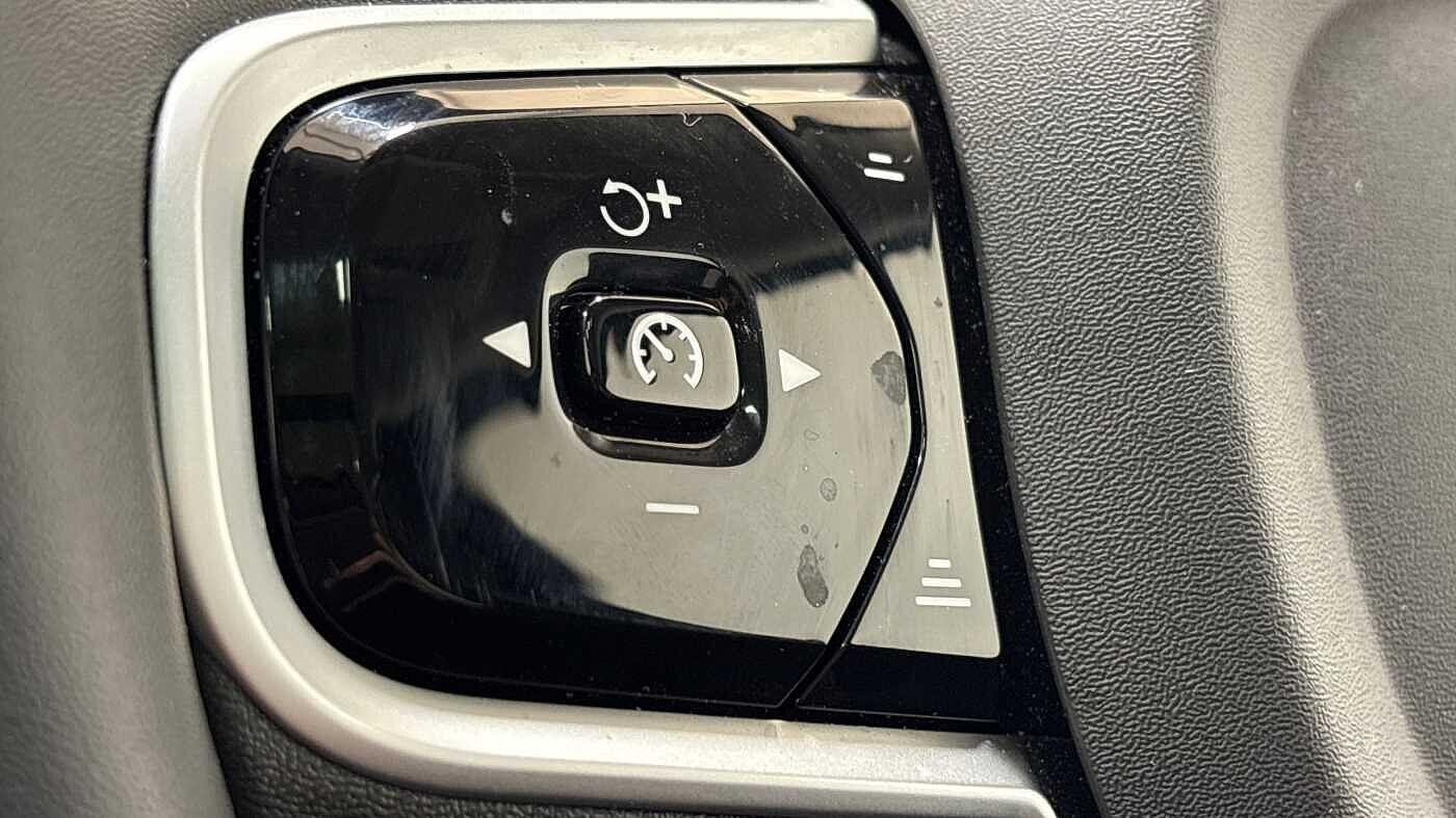 Used Volvo XC90 2025 for sale - 76752994: Photo 31